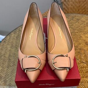 Salvatore Ferragamo Peach Pointed Heels with Buckle